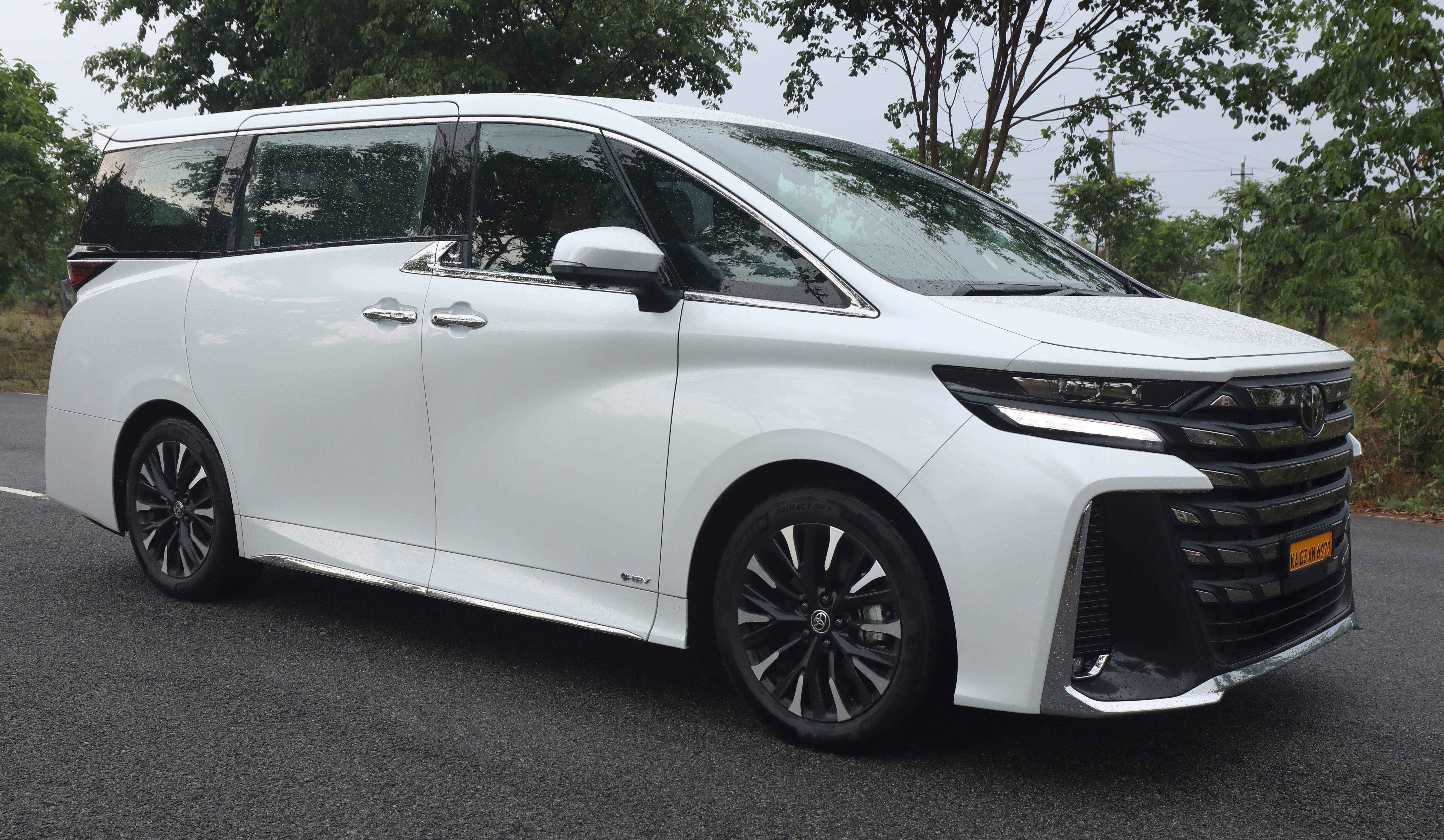Toyota Vellfire VIP